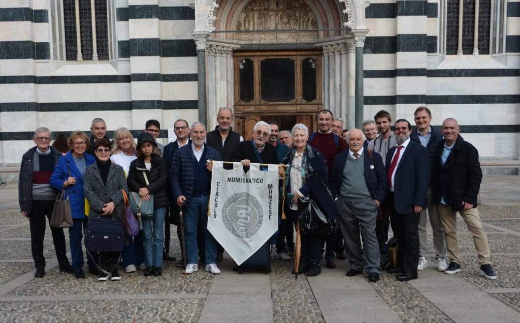 Foto di gruppo al 5 Congresso Nazionale dei Circoli Numismatici a Monza